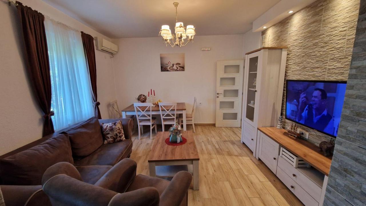 Happy Star Apartment
